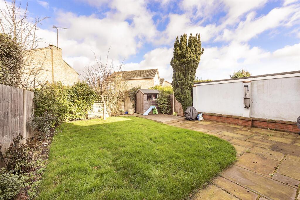 Additional image 11 of Chesterton Avenue, Harpenden