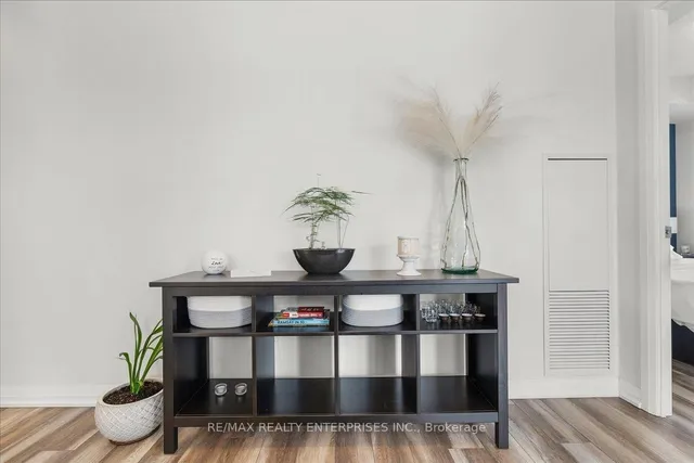 Additional image 8 of 75 Eglinton Ave Unit 502