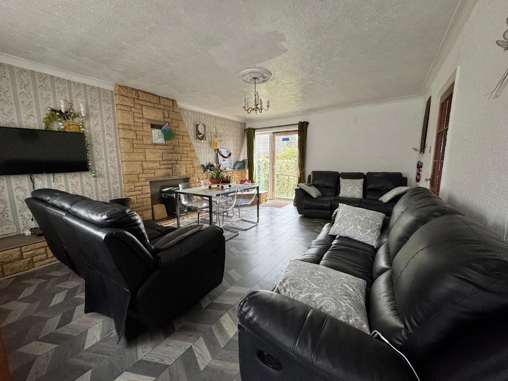 Additional image 12 of Hopkins Drive, West Bromwich, B71 3RR