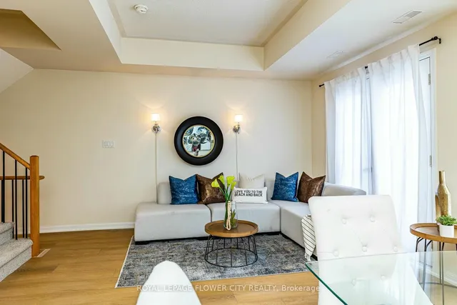 Additional image 23 of 11 Niagara St Unit 14