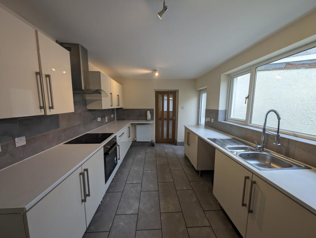 Additional image 8 of Park Street, Abercynon, CF45 4PF