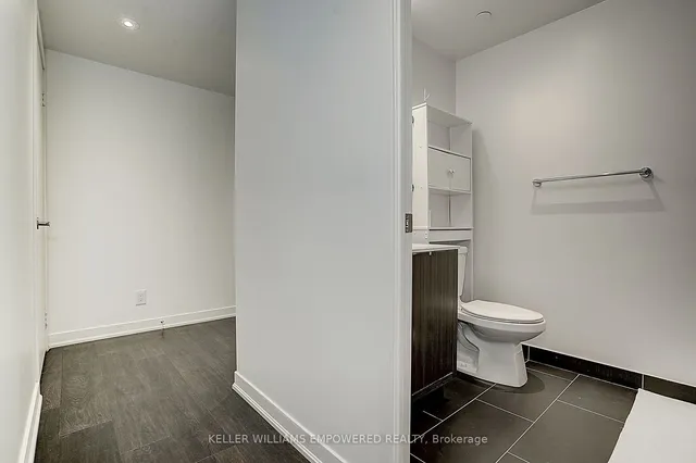 Additional image 39 of 100 Harbour St Unit 1610