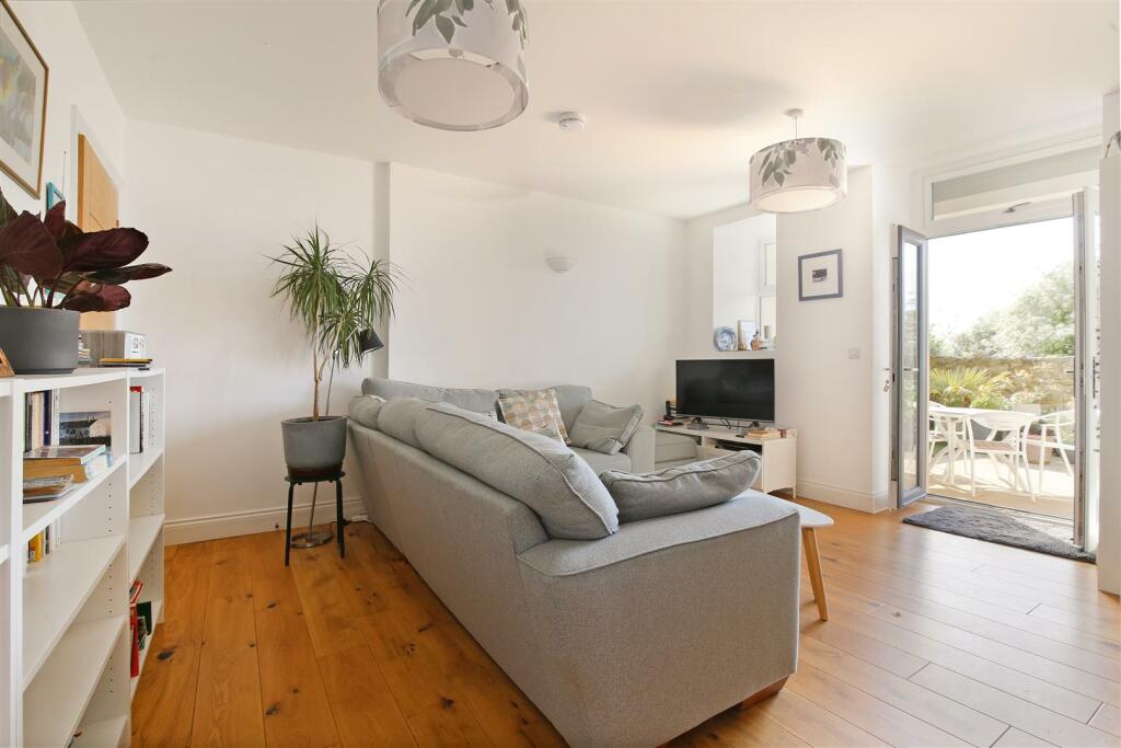 Additional image 7 of Panoramic views from Clevedon's coastline to the Welsh hills