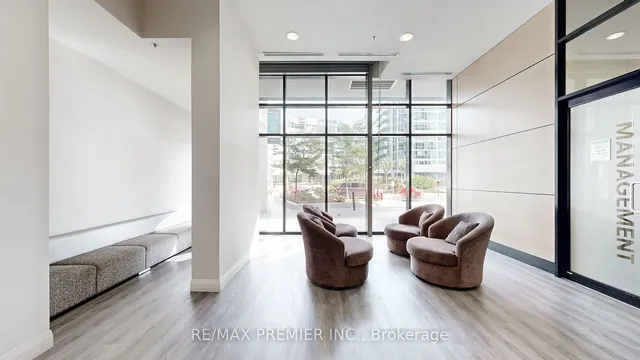 Additional image 2 of 3 Coachlight Cres