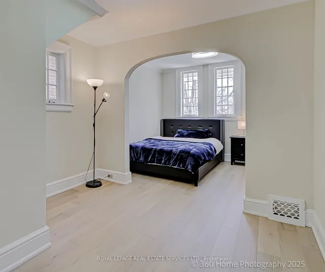 Additional image 17 of 109 High Park Ave