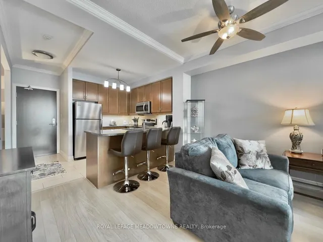 Additional image 8 of 100 John St Unit 403