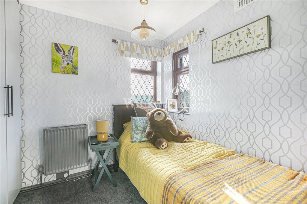 Additional image 7 of Balmoral Avenue, Beckenham, BR3