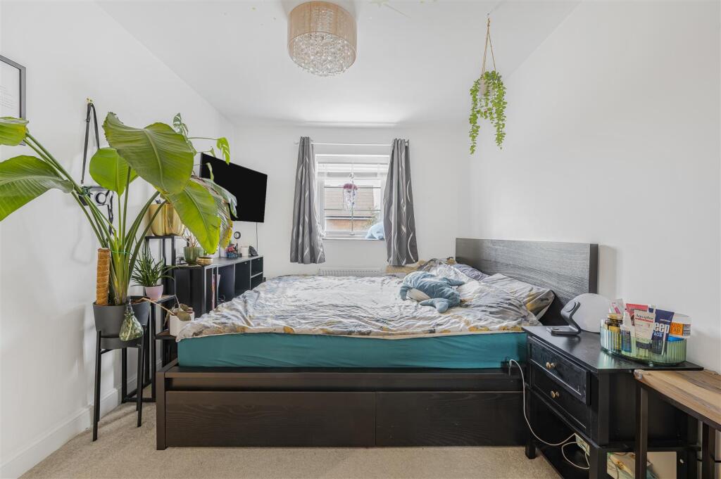 Additional image 20 of Skylark Avenue, Peacehaven