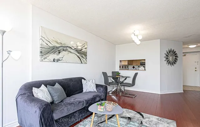 Additional image 15 of 2550 Lawrence Ave Unit 1111