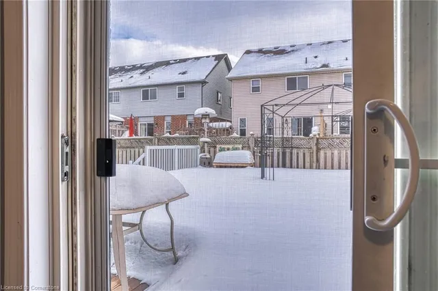 Additional image 11 of 105 Woodbine Ave