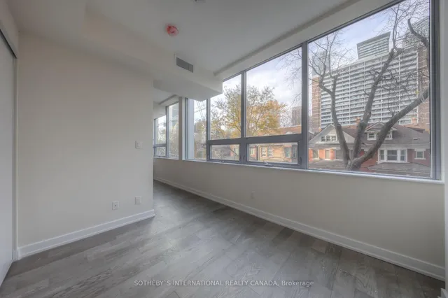 17 Dundonald St Unit 203
