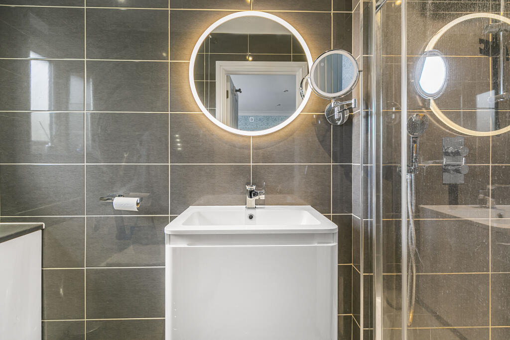 Additional image 18 of Cranwell Close, St. Albans, Hertfordshire, AL4