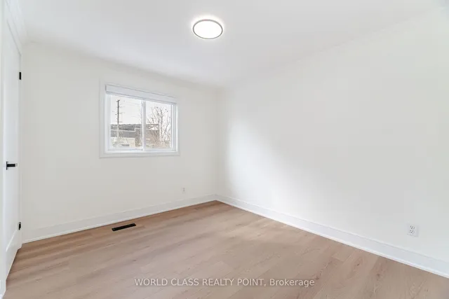 Additional image 26 of 290 Woodlawn Cres