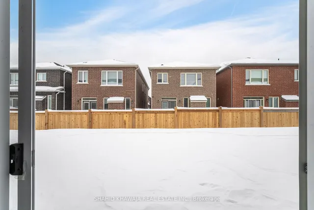 Additional image 30 of 1564 Moira Cres