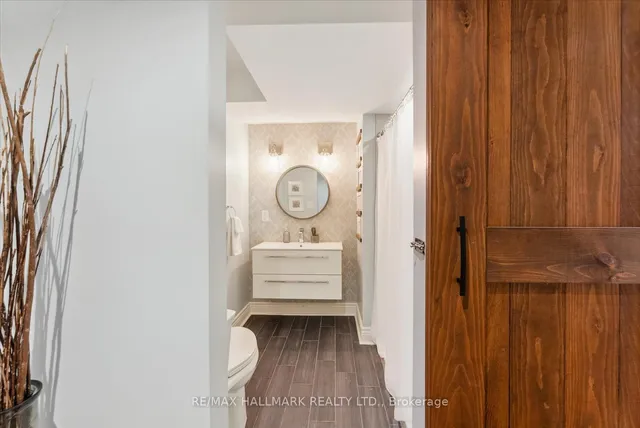 Additional image 38 of 343 Giddings Cres