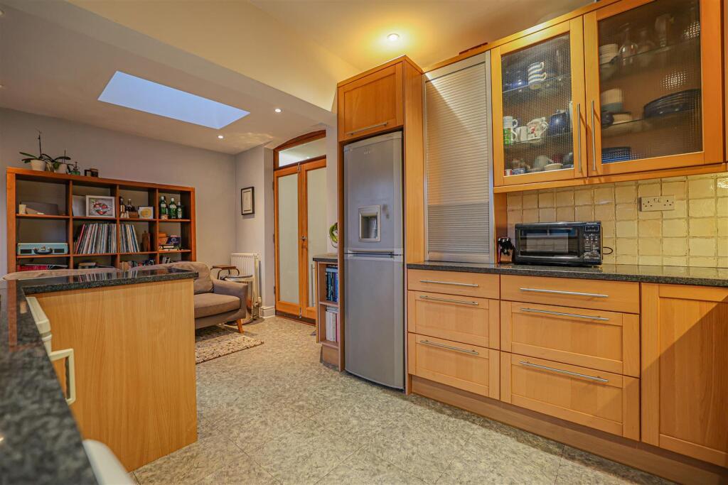 Additional image 4 of Luton Road, Harpenden, AL5