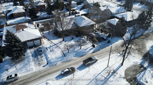 Additional image 3 of 89 Portage Ave