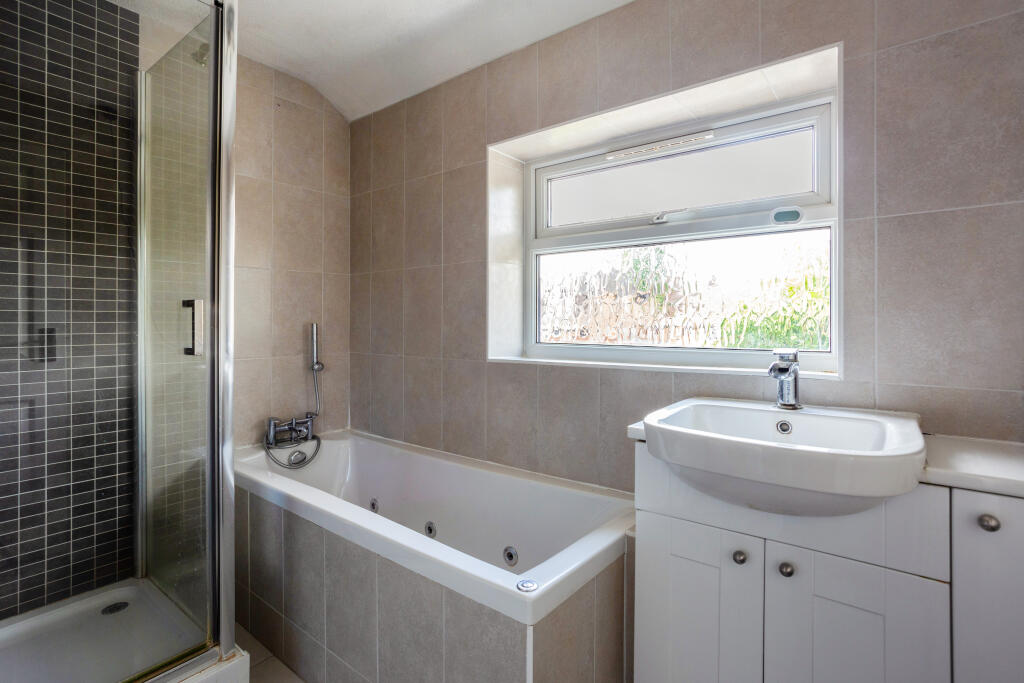 Additional image 15 of Paddock Wood, Harpenden, AL5