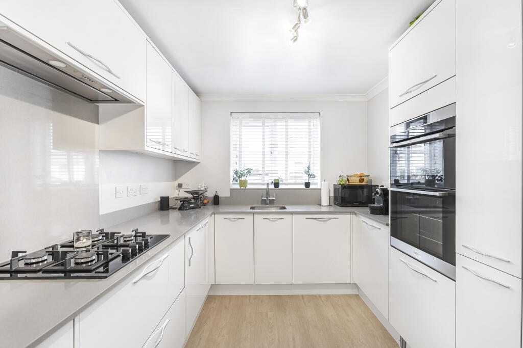 Additional image 3 of Eddington Crescent, Welwyn Garden City, Hertfordshire, AL7 4SQ