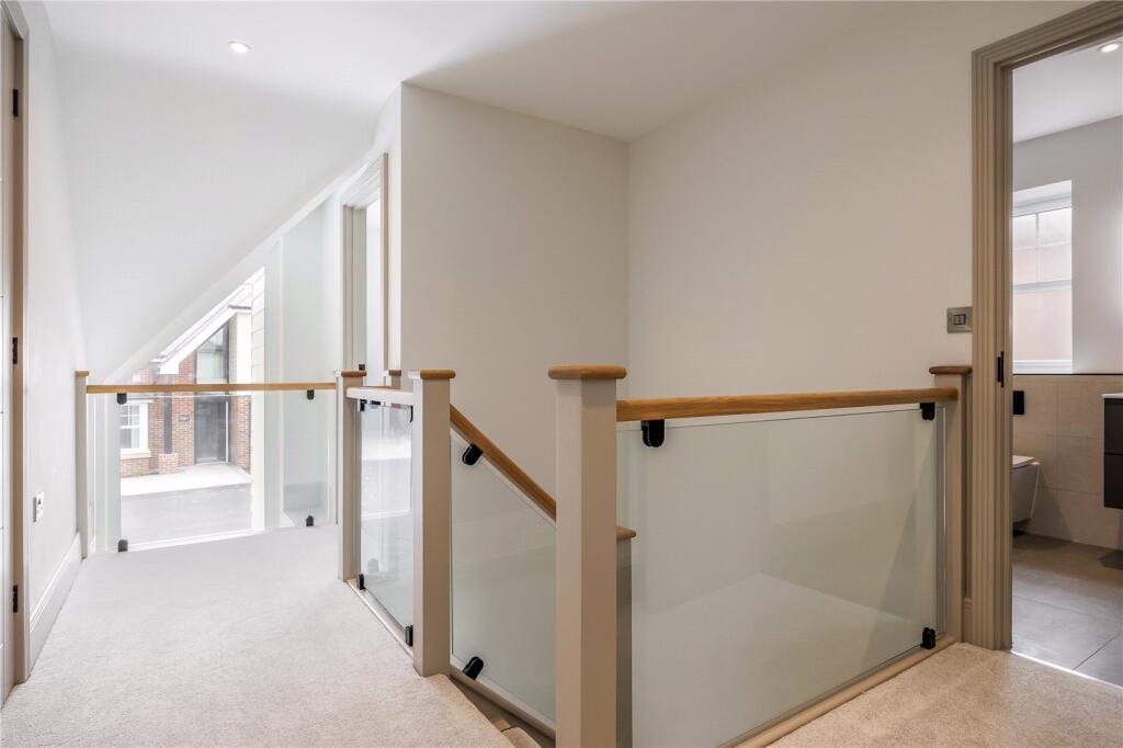 Additional image 9 of Oaks Drive, Ringwood, Hampshire, BH24