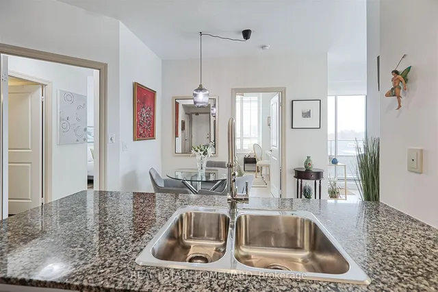 Additional image 7 of 500 St Clair Ave Unit 507