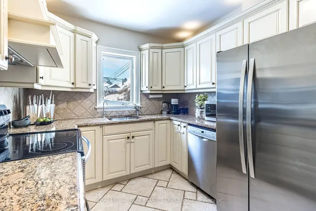 Additional image 11 of 32 Third St