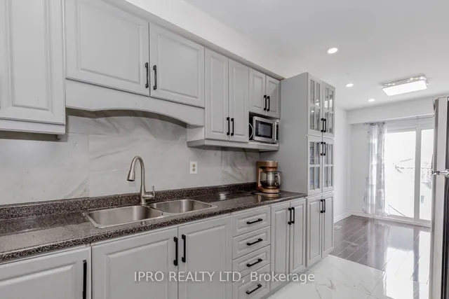 Additional image 19 of 7406 Darcel Ave Unit 1