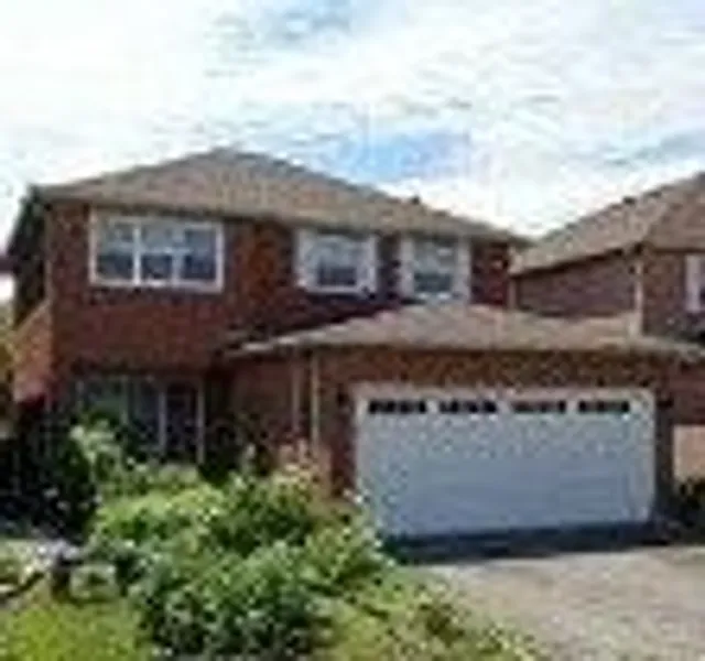 31 Whiteway Crt