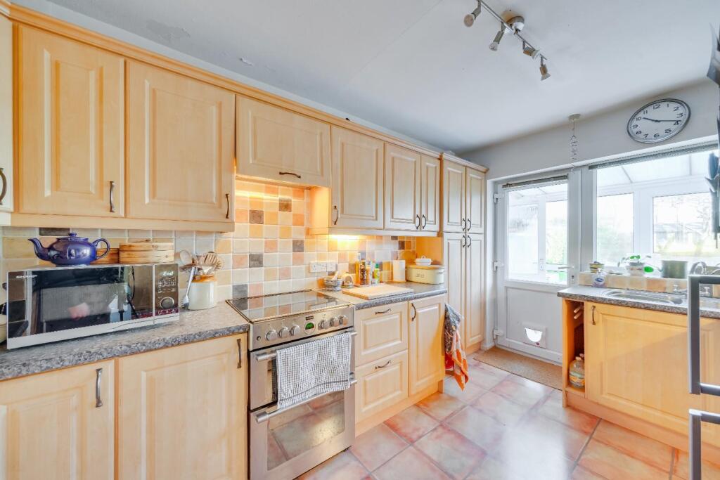 Additional image 4 of Three bedroom home, ideally located centrally within the village of Yatton