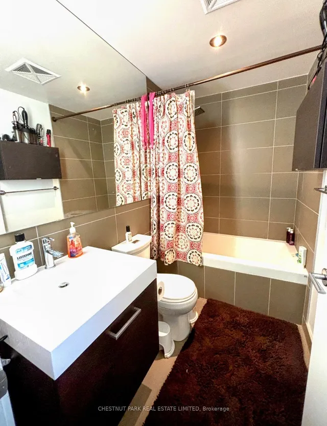 Additional image 14 of 318 King St Unit 1408