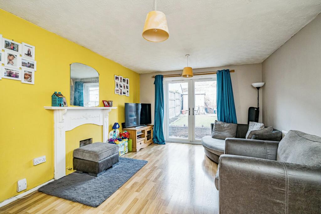 Additional image 3 of Osmington Grove, Halesowen, West Midlands, B63