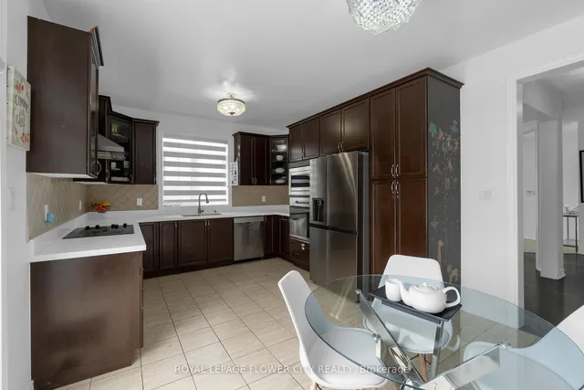 Additional image 16 of 22 Vanwood Cres