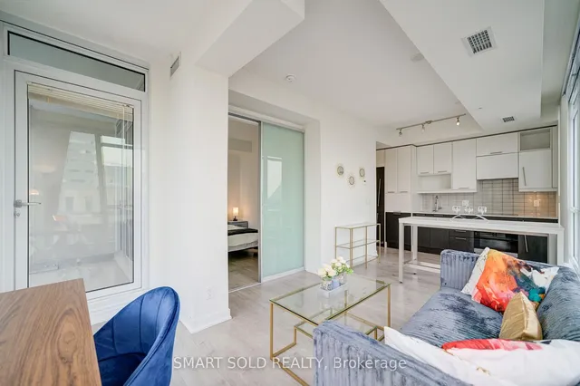 Additional image 15 of 199 Richmond St Unit 1402