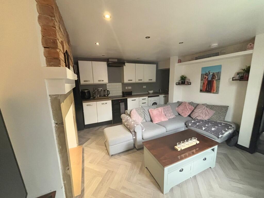 Additional image 2 of High Street, Thornton