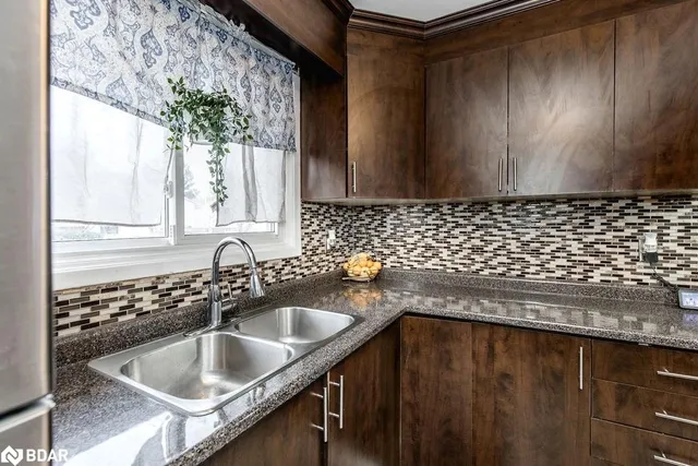 Additional image 8 of 20 Hillpark Trail