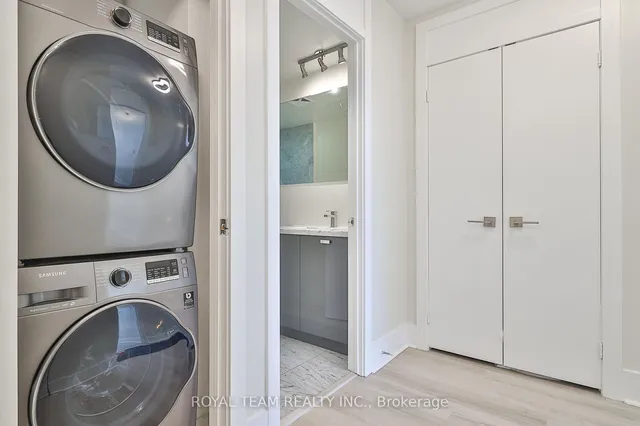 Additional image 25 of 32 Davenport Rd Unit 1403