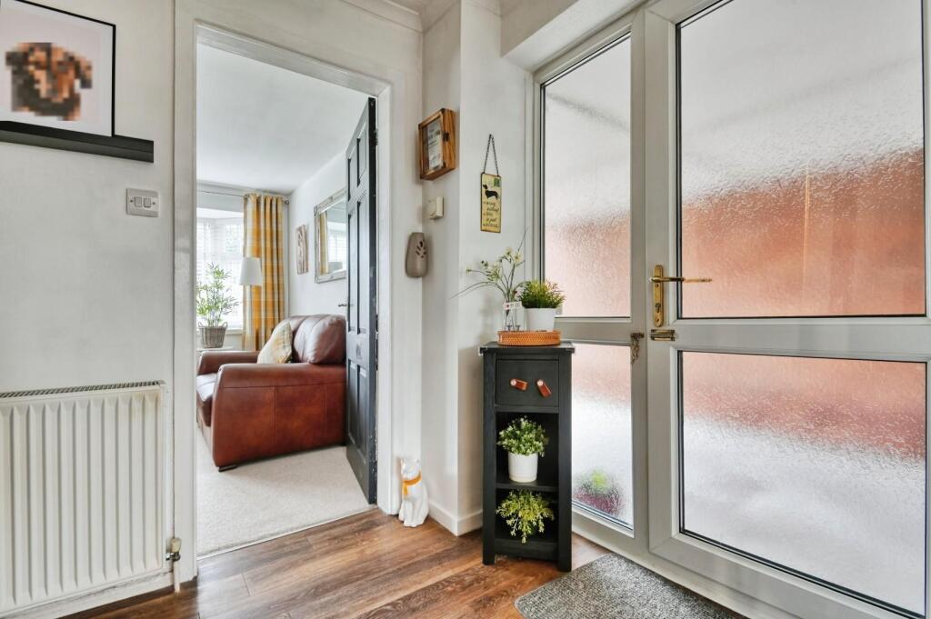 Additional image 20 of Whiting, Tamworth