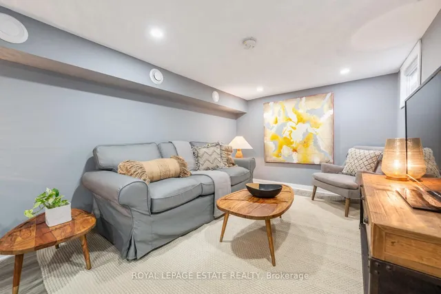 Additional image 21 of 13 Mystic Ave