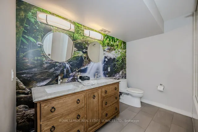Additional image 32 of 868 Danforth Pl
