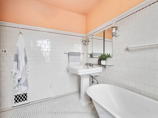 Additional image 23 of 10 London St