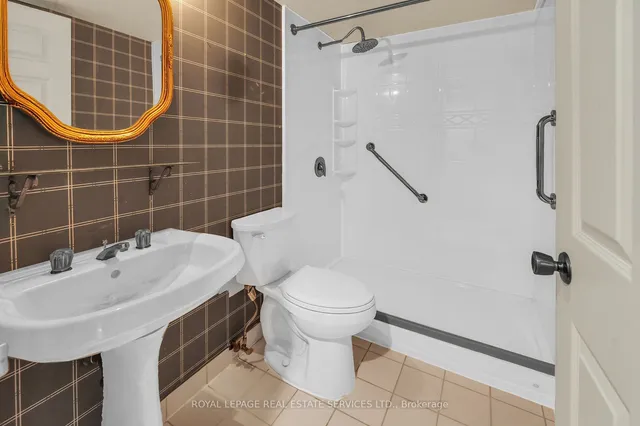 Additional image 27 of 71 Charles St Unit 1103