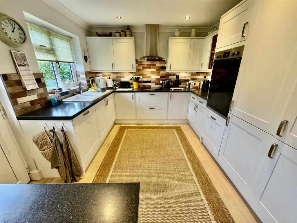 Additional image 17 of Townfield Avenue, Farndon, Chester