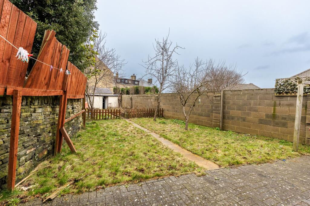 Additional image 34 of Birch Lane, Bradford, BD5