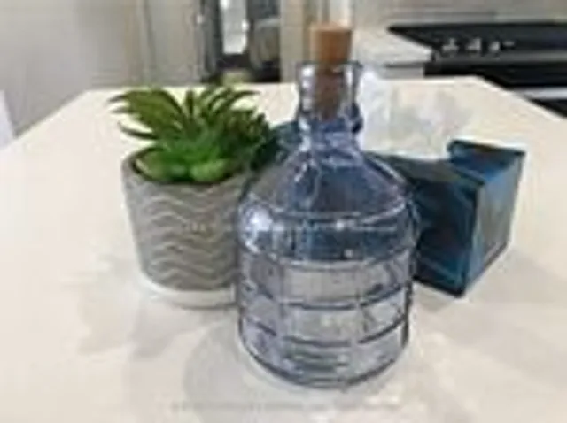 Additional image 11 of 2 Marsh Rd