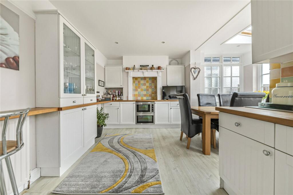 Additional image 22 of Chatham Avenue, Bromley, BR2