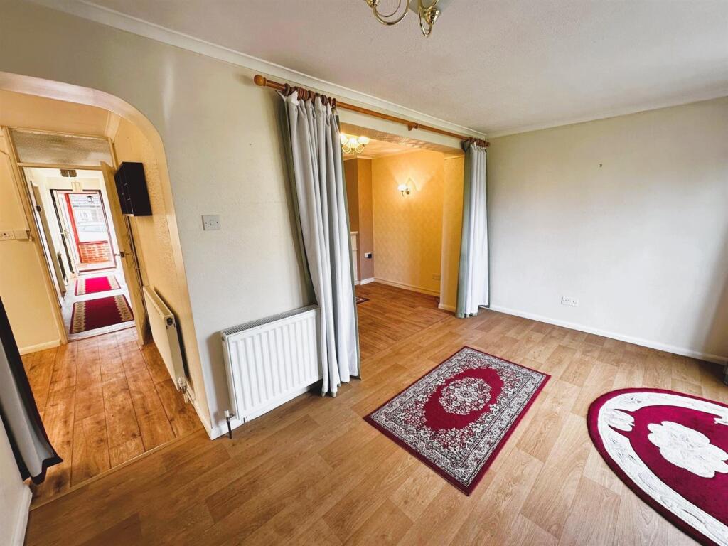 Additional image 11 of Derwent Drive, Crofton