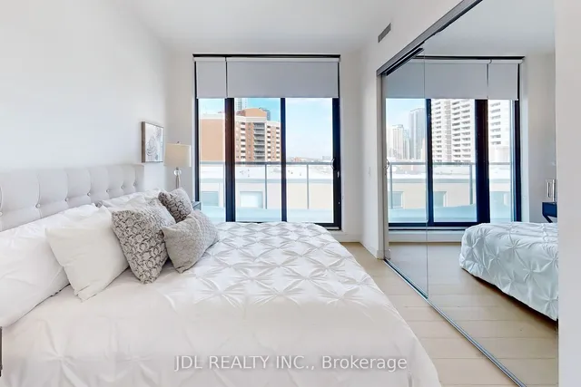 Additional image 17 of 81 Wellesley St Unit 902