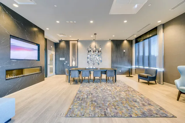 Additional image 36 of 95 Dundas St Unit 417