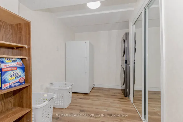 Additional image 32 of 47 Oakmeadow Dr