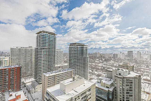 Additional image 31 of 2221 YONGE St Unit 2203